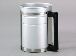 Vessel for vacuum product photo